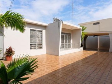 VENTA de Casa Quinta, Balsamos Urdesa Central  CarP