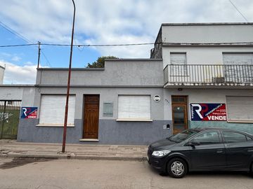 Casa / Terreno Amplio - Centro - Gualeguaychu - Andrade...