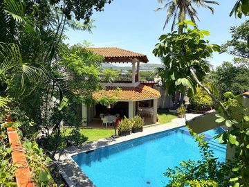 Casa en Fraccionamiento en Club de Golf Santa Fe,...