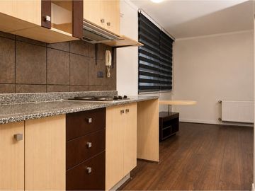 Arriendo Studio | Metro Moneda