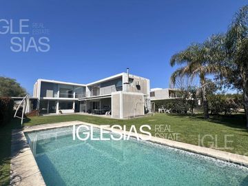 Casa en venta en San Isidro Labrador, Villanueva