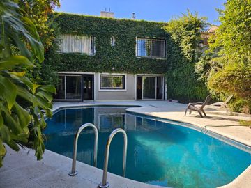 VENTA CASA 4 DORMITORIOS 2 PLANTAS SAAVEDRA PILETA