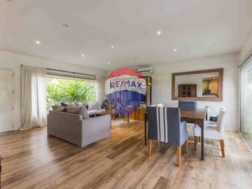 Venta casa 5 ambientes barrio La Comarca
