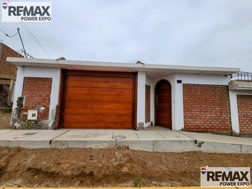 CASA EN VENTA EL GOLF DE SANTA ROSA