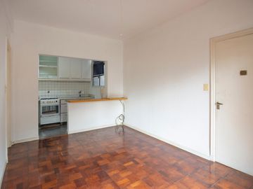 DEPARTAMENTO DOS AMBIENTES EN VICENTE LOPEZ.