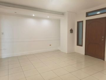 Departamento en Alquiler, Kennedy Norte, Segundo Piso, EliC