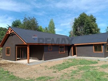 Venta casa 221 m² en Villarrica, sector Altamira