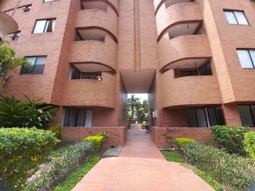 En Venta Apartamento Barrio El Refugio Sur De Cali