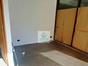 ARRIENDO DE LOCAL COMERCIAL EN CERRO ARTILLERÍA