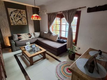CASA 4 AMBIENTES VENTA GLEW CON PILETA LOTE 580 M
