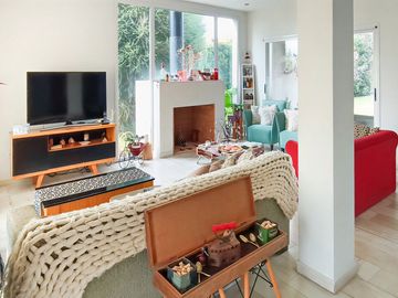 Casa 5 amb + Dependencia en Barrio Los Robles, Haras...