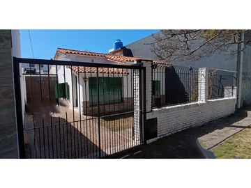 ALQUILER 24M CASA 3 AMB GARAGE Y PARQUE