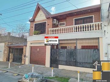 Chalet en venta en Valentin Alsina