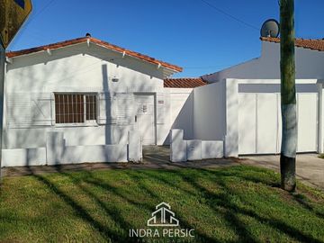 VENTA casa Las Avenidas Mar del Plata 3 ambientes con garaje