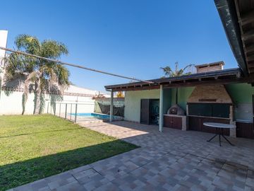 VENTA CASA PUEBLO ESTHER