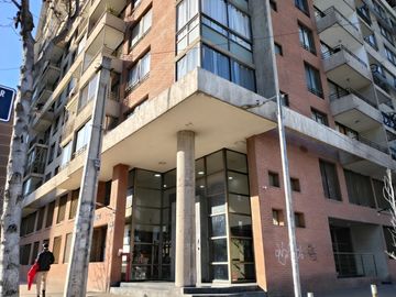 DEPARTAMENTO 1D1B EN ESTACIÓN CENTRAL CON PISCINA Y GIMNASI