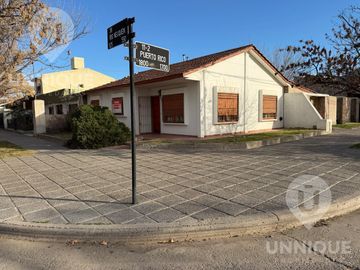 CASA EN VENTA CIPOLLETTI B° FLAMINGO