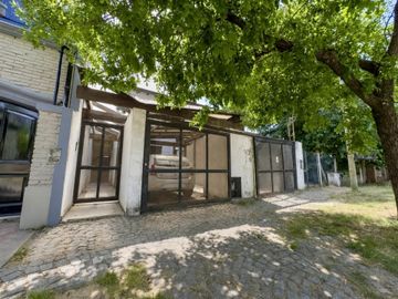 Casa 4 ambientes venta Hurlingham golf Apt.credito