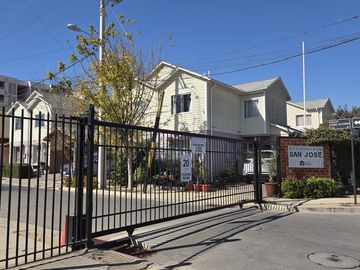 Se vende Hermosa Casa Condominio Limache