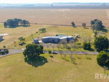 VENTA CASA 5 AMB  LA MACARENA, AMOBLADA C/PILETA