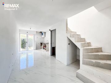 DUPLEX EN VENTA EN VILLA ELISA