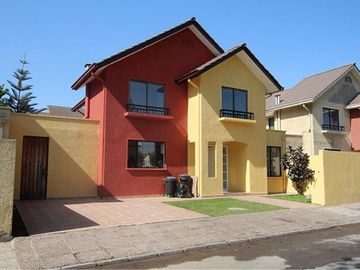 Venta de Casa en Ciudad Satélite - Maipú