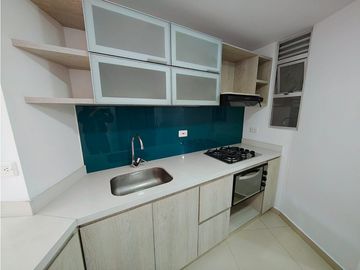 SE ARRIENDA APARTAMENTO CASTILA LA NUEVA 77 MTS