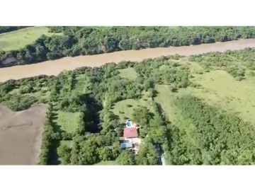 Hacienda/Finca venta de Lujo Flandes Tolima 7Ha. colinda...