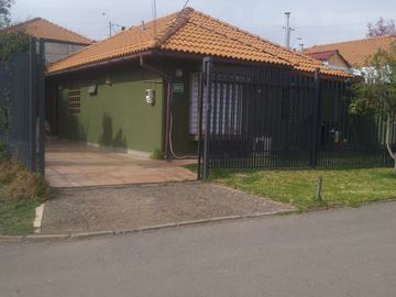 MARAVILLOSA CASA 1 PISO FRENTE A MALL TOBALABA EN CONDOMINIO