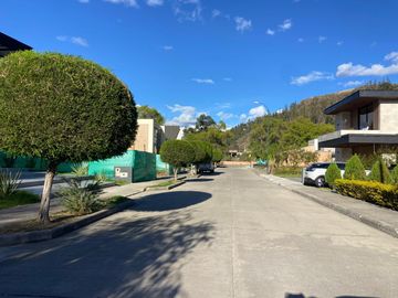 Terreno en Urbanización Privada, Challuabamba