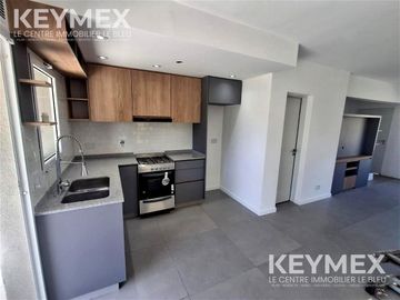 VENTA DUPLEX, 4 AMBIENTES CON PATIO Y PARRILLA, La...