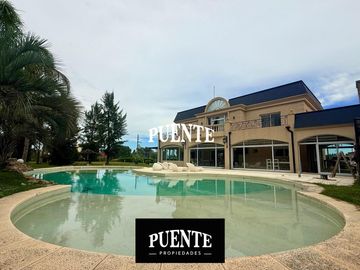Casa en Barrio Fincas de San Vicente Golf - Venta Alquiler