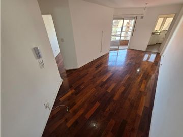 DEPTO 1 DORMITORIO - BALCON FRENTE - PISO ALTO -...