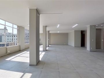 Oficina en Arriendo en entre Bandera y Paseo Ahumada