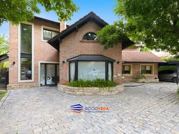 Casa a la venta en Banco Provincia, Francisco Alvarez,...