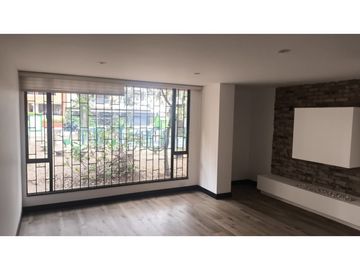 ARRIENDO APARTAMENTO PRIMER PISO COUNTRY - BOGOTA