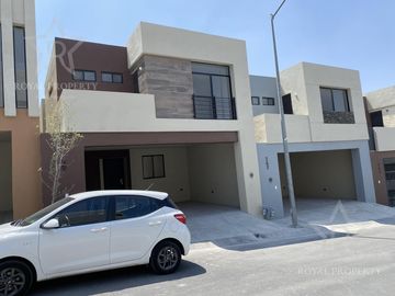 Casa en Renta Rincón de la Sierra, Dominio...