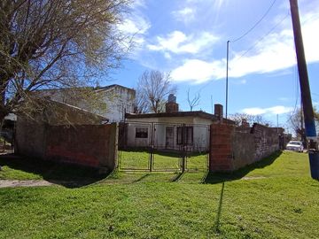 CASA 3 AMB. EN VENTA BARRIO LIBERTAD