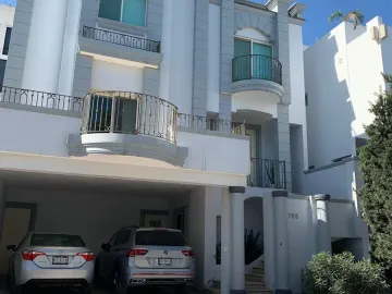 Casa en venta en Jardines del Paseo, Monterrey, Nuevo León