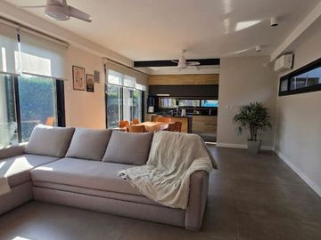 Venta Casa 4 dormitorios pileta Barrio Los Pinos