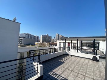Arriendo 2D/2B con excelente conectividad