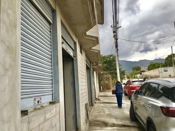 JAL. Propiedad Comercial y Residencial San Vicente Bajo,...