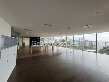 Oficina en Venta y Renta en Corporativo Terraz...