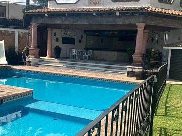 CASA EN VENTA DE UNA SOLA PLANTA CON SEGURIDAD EN...