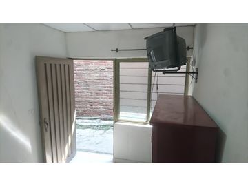 CASA COMERCIAL EN YUMBO CON RENTA INMEDIATA Y POTENCIAL...
