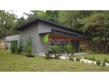 Inversión segura en Guarne: casa campestre para estrenar...