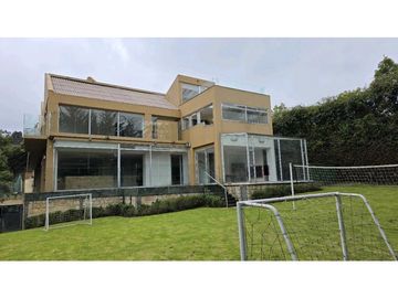 VENDO CASA CONJUNTO CERRADO EN LA CALERA (IC*)