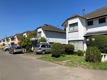 Casa en Venta en Condominio San Ignacio de Loyola #38,...