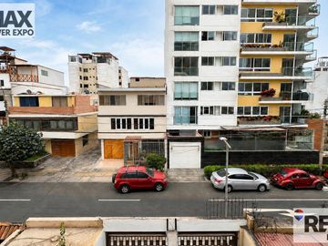 VENTA DE CASA EN MIRAFLORES - CERCA AL MALECON LA MARINA