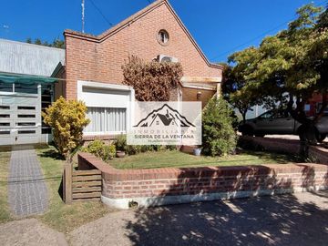 Casa en venta c/ cochera en Sierra de la Ventana